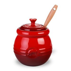 Le Creuset BBQ Sauce Pot with Silicone Brush